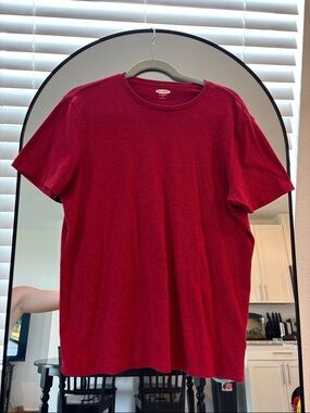 Old Navy T-Shirt